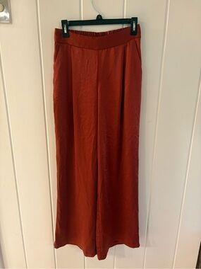 DREW Satin Wide-Leg Pants — Rust